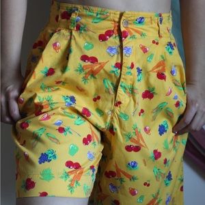 Vintage Garden Print Shorts 🪴